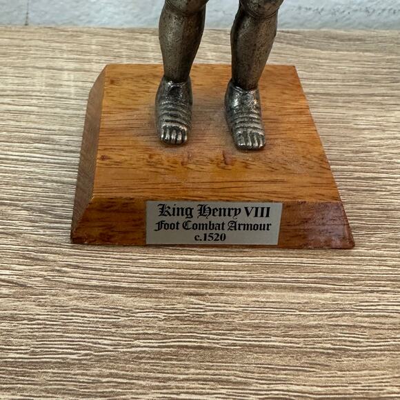 King‎ Henry VIII Foot Combat Armour C.1520 Pewter Detailed Figurine Articulated - Picture 4 of 13